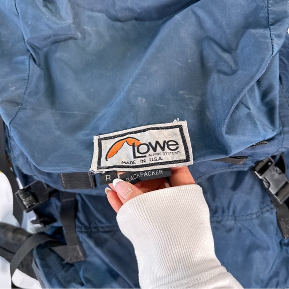 Lowe Alpine Unisex Vintage Internal Frame Backpack R - Picture 5 of 13